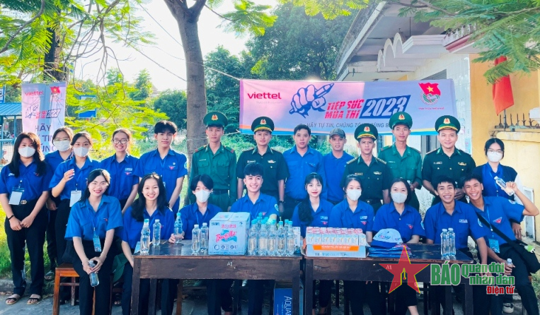 Bộ đội Biên phòng tiếp sức mùa thi